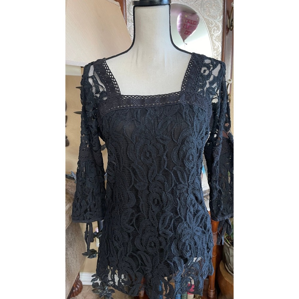 Solitaire By Ravi Khosla Black Lace Embroidered 3/4 Tie Sleeves blouse top Large